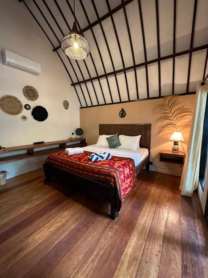 Gili Land Hotel Gili Air Bagian luar foto
